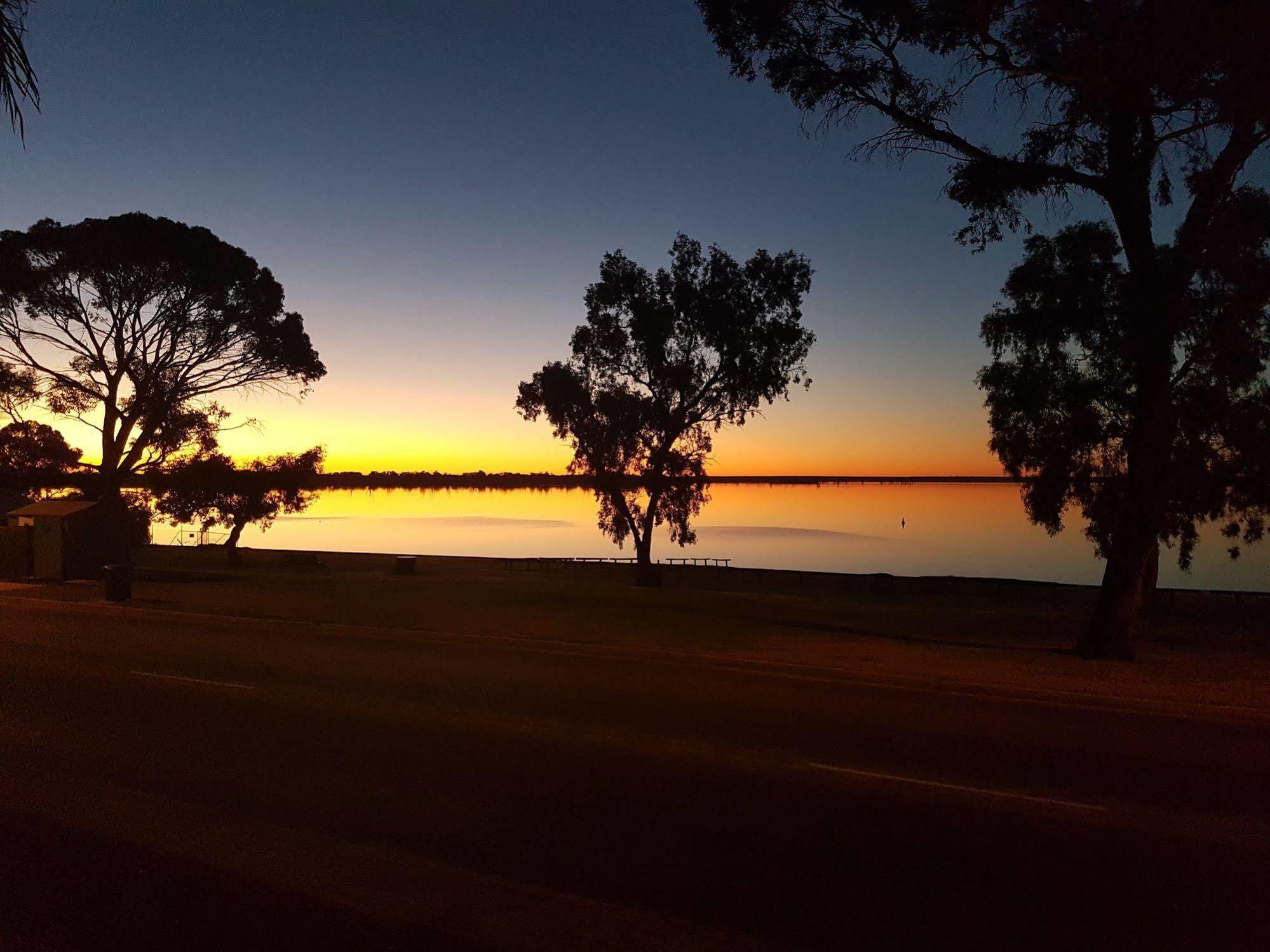 Barmera Lake Resort Motel Esterno foto